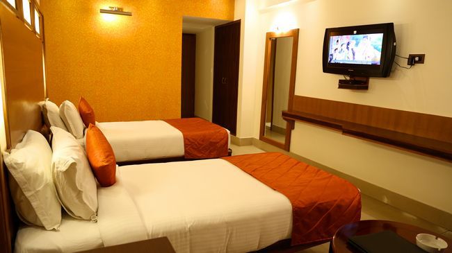 Inderlok Hotel Dehradun Room photo